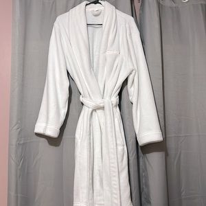 Calvin Klein robe
